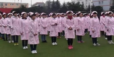 成都育華衛校