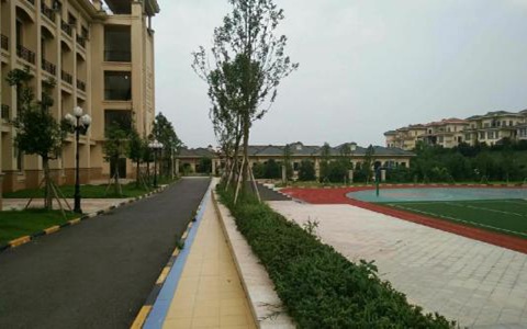 資中縣電子工程學(xué)校有哪些專業(yè)?數(shù)控技術(shù)專業(yè)怎么樣
